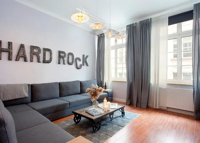 Elite Historic Center *