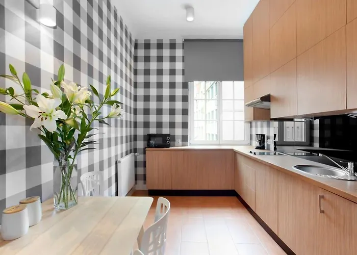 Elite Historic Center