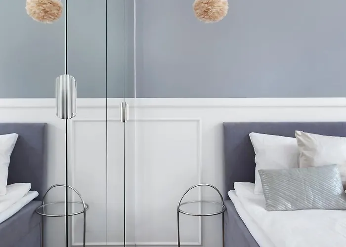 Апартаменты Elite Historic Center *